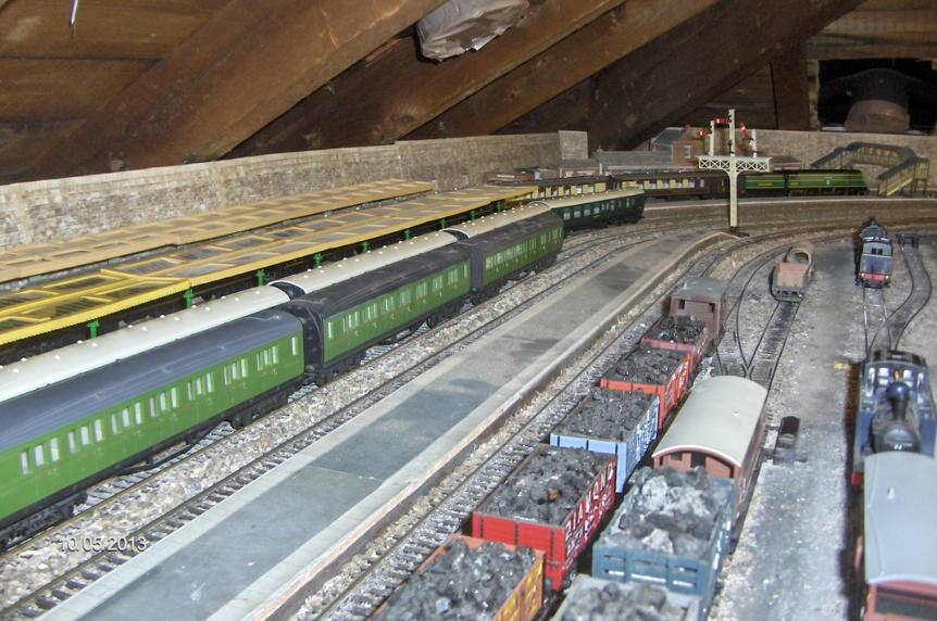 oo gauge track layouts